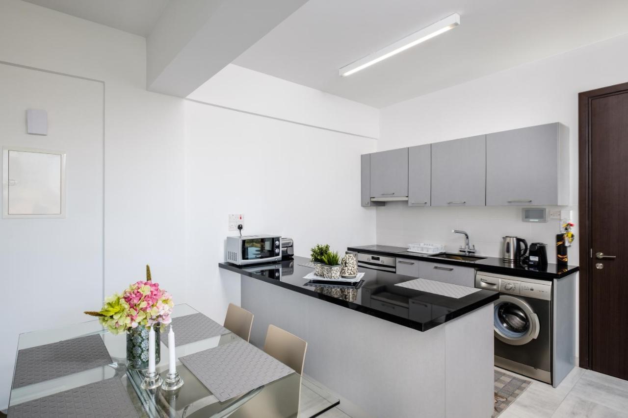Solaar Apartments St Lazarous Larnaca Bagian luar foto