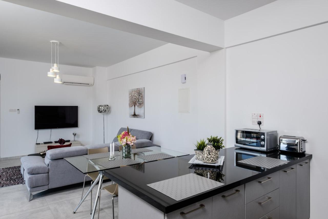 Solaar Apartments St Lazarous Larnaca Bagian luar foto